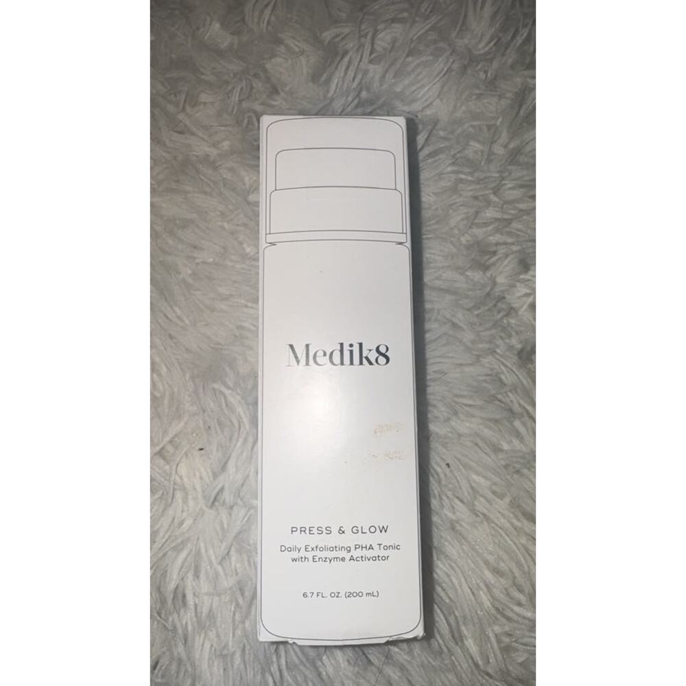 Medik8 Press & Glow Daily Exfoliating PHA Tonic 6.7 fl oz / 200 mL New - Picture 9 of 11
